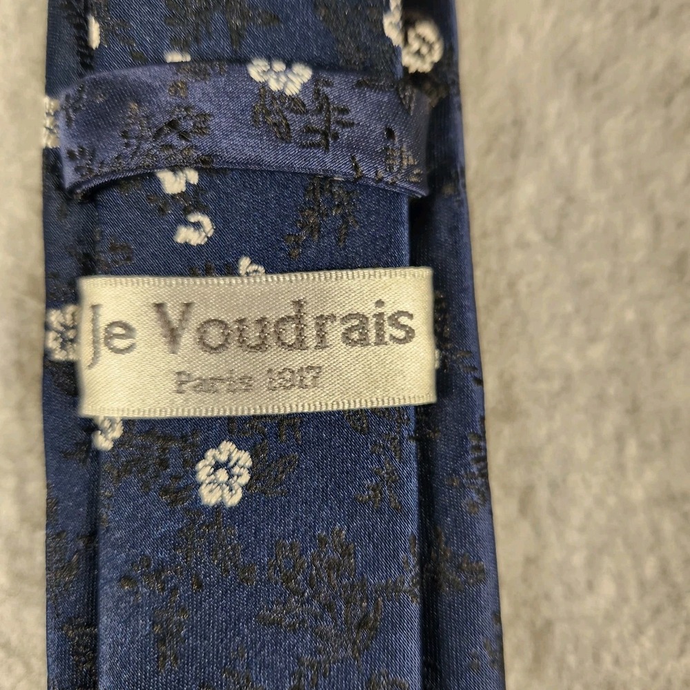 Je Voudrais Paris Men's Silk Tie Blue White Floral Pattern 3" Wide‎ 59" Long